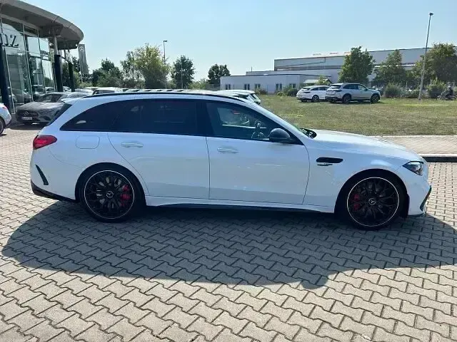 Gebraucht Mercedes C63S AMG Premium Plus 476 PS (350 kW) 2024 Manufaktur lack manufaktur opa Kombi