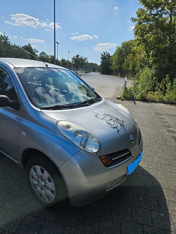 Gebraucht Nissan Micra 65 PS (47 kW) 2003 Silber Kleinwagen