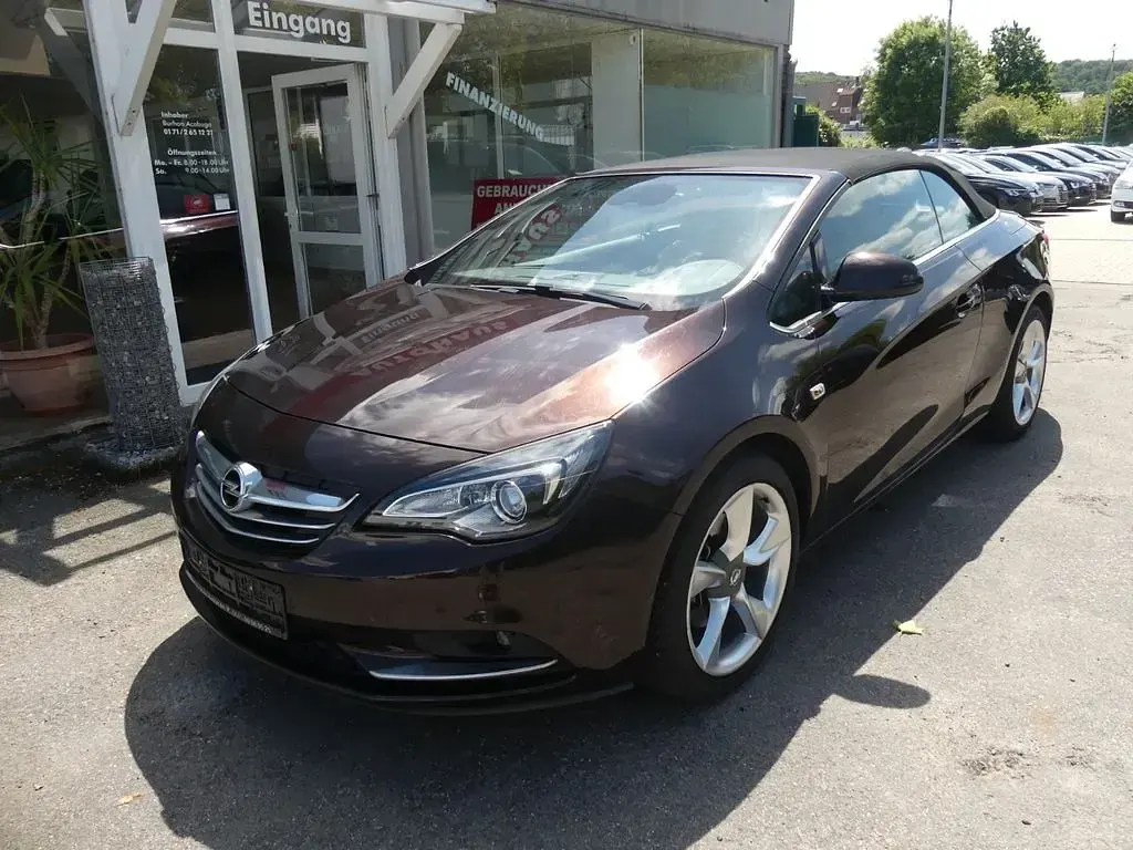 Gebraucht Opel Cascada Innovation 120 PS (88 kW) 2013 Braun Cabrio