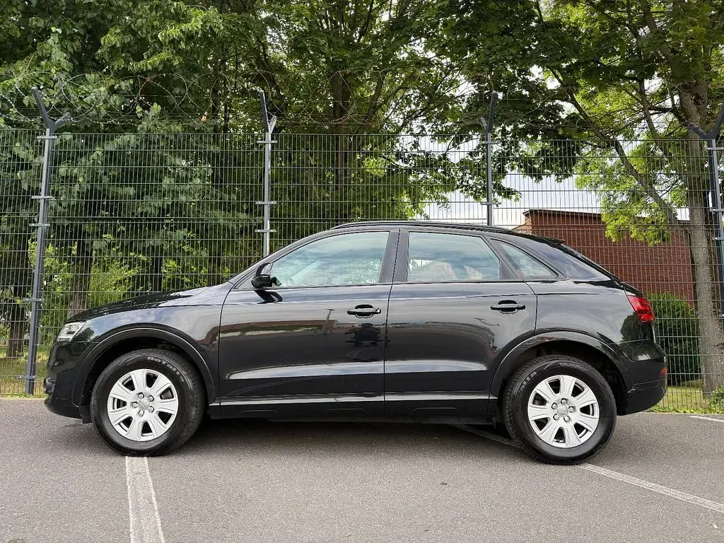 Gebraucht Audi Q3 Sport 170 PS (125 kW) 2013 Phantomschwarz SUV