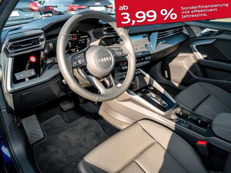 Gebraucht Audi A3 Ambiente 150 PS (110 kW) 2025 Navarrablau metallic Kombi