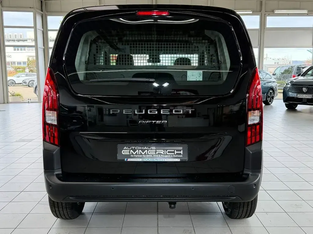 Neu Peugeot Rifter Allure 102 PS (75 kW) 2026 Schwarz Van / Kleinbus