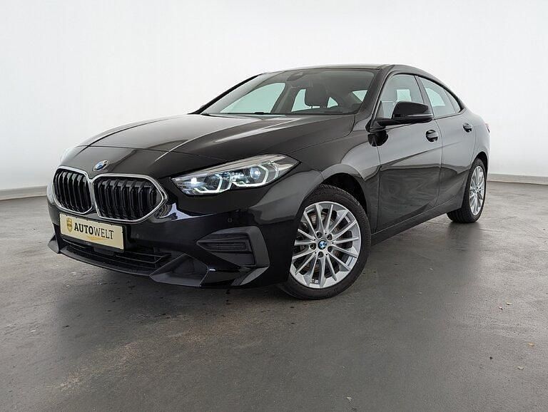 Schwarz ii/bonnet fluid black Gebraucht 2022 BMW 220 Advantage Coupé | 29.760 € (Fairer Preis) - Bild 1/4