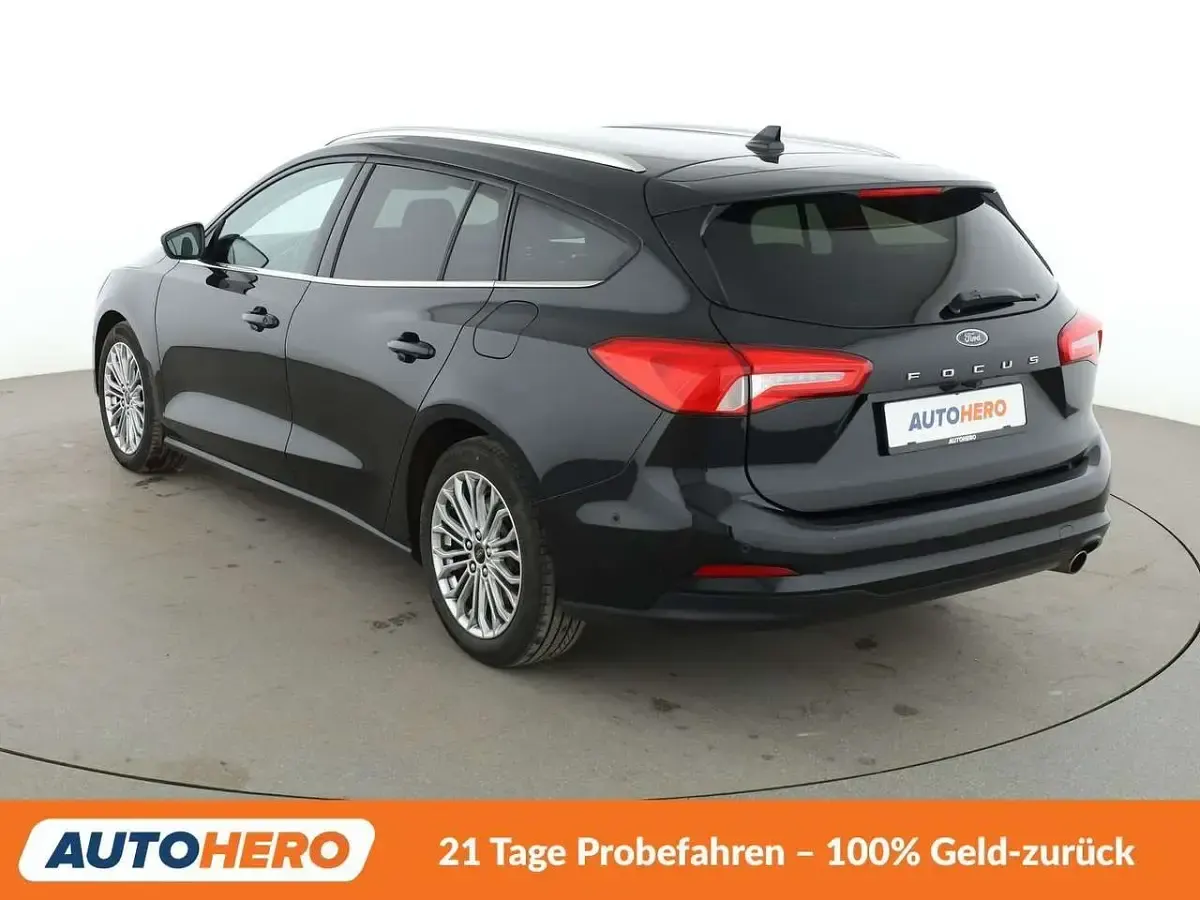 Gebraucht Ford Focus Titanium 150 PS (110 kW) 2020 Schwarz Kombi