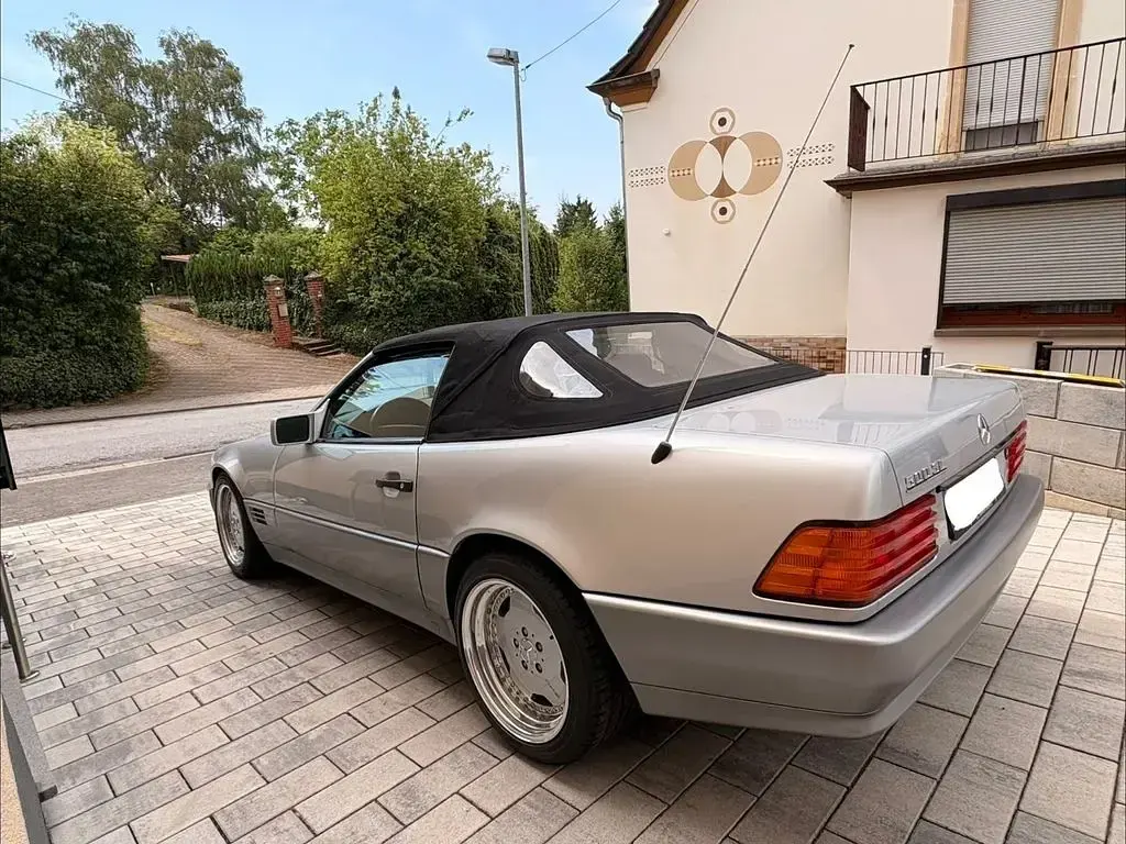 Gebraucht Mercedes SL500 326 PS (239 kW) 1993 Silber Cabrio