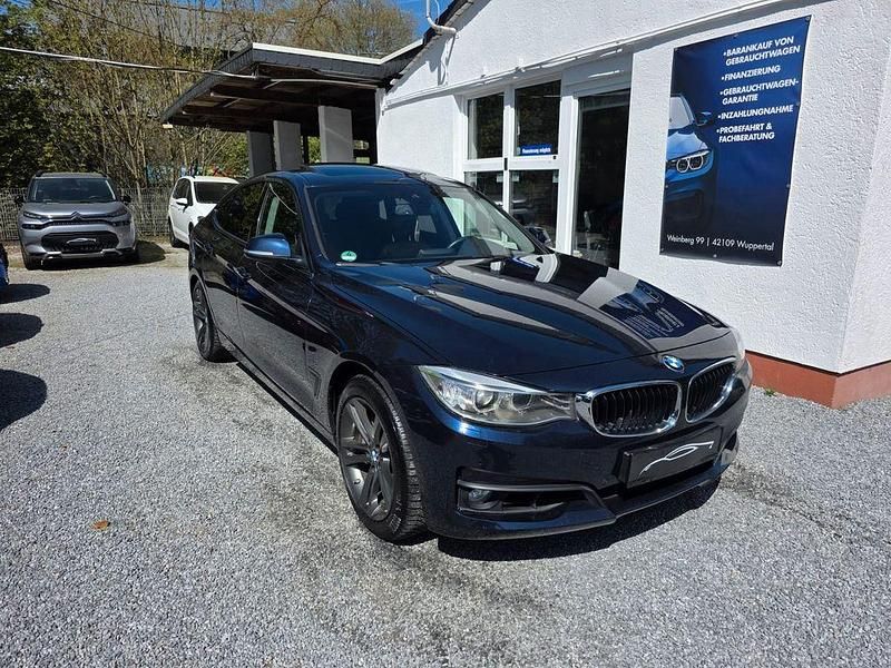 Gebraucht BMW 335 Sport Line 313 PS (230 kW) 2014 Blau Limousine