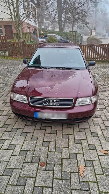 Gebraucht Audi A4 100 PS (73 kW) 1996 Rot Limousine