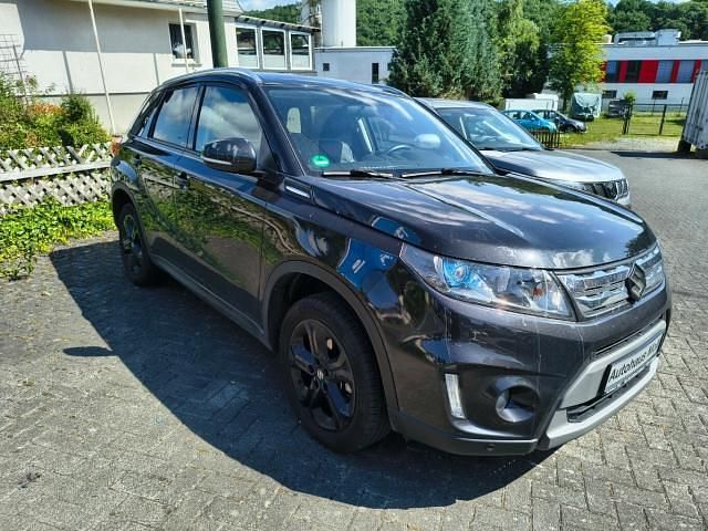 Schwarz Gebraucht 2017 Suzuki Vitara Comfort SUV | 15.900 € (Fairer Preis) - Bild 1/4