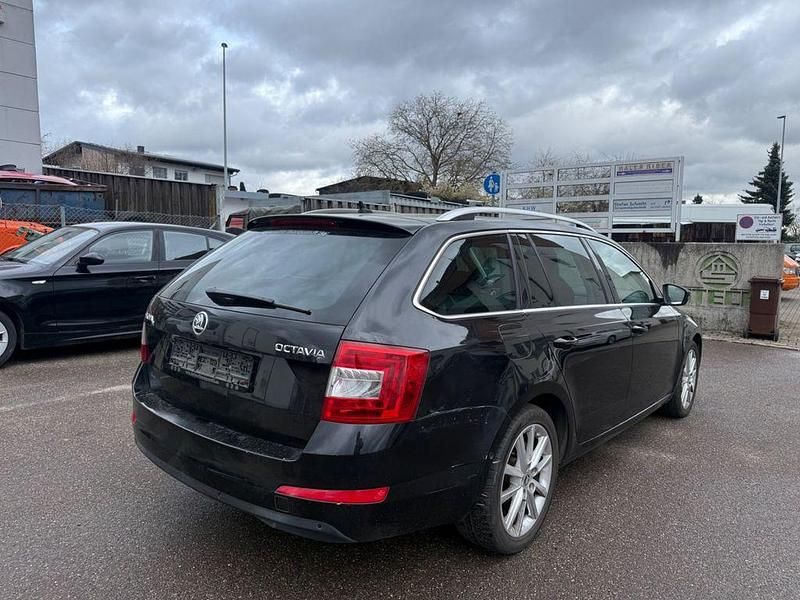 Gebraucht Skoda Octavia 150 PS (110 kW) 2015 Schwarz Kleinwagen