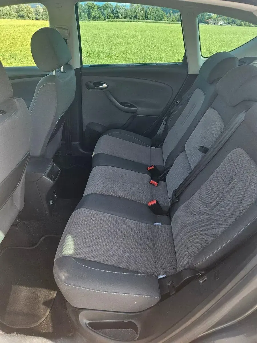 Gebraucht Seat Altea XL Style 105 PS (77 kW) 2012 Grau Van / Kleinbus