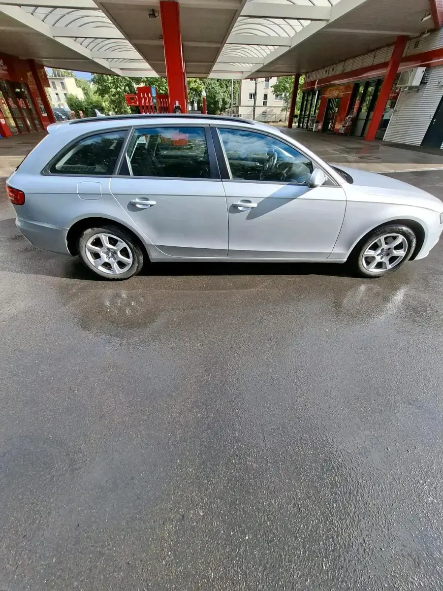 Gebraucht Audi A4 143 PS (105 kW) 2011 Silber Kombi
