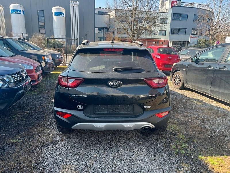 Gebraucht Kia Stonic Spirit 120 PS (88 kW) 2018 Schwarz SUV