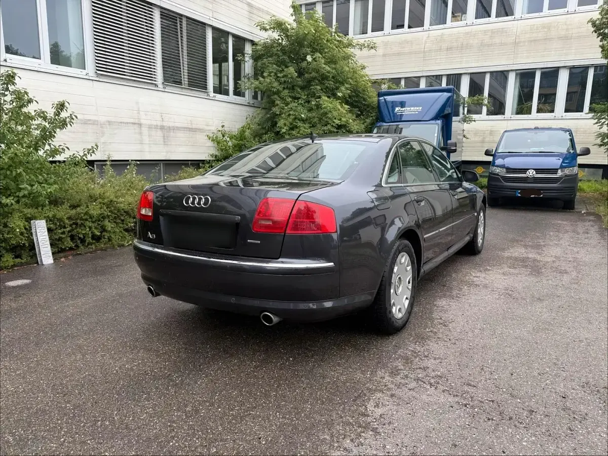Gebraucht Audi A8 Comfort 280 PS (205 kW) 2003 Grau Limousine