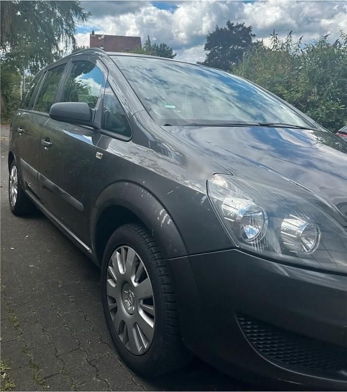 Gebraucht Opel Zafira 140 PS (102 kW) 2010 Grau Van / Kleinbus