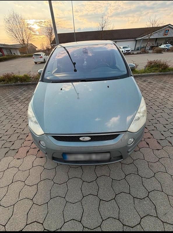 Usado Ford S-MAX S 150 HP (110 kW) 2008 Prateado Monovolume