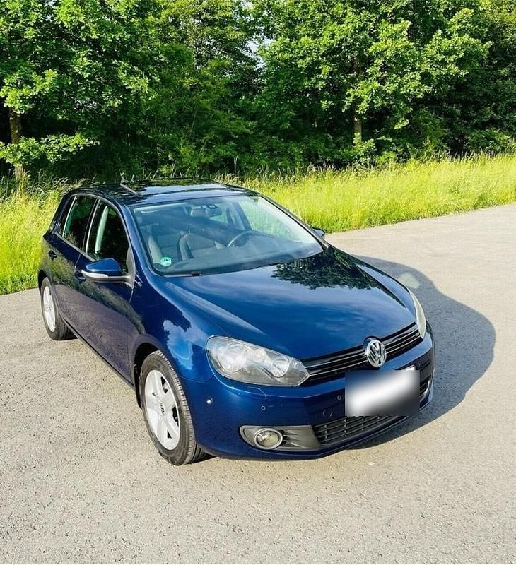 Blau Gebraucht 2011 VW Golf VI Kleinwagen | 6.000 € (Fairer Preis) - Bild 1/4