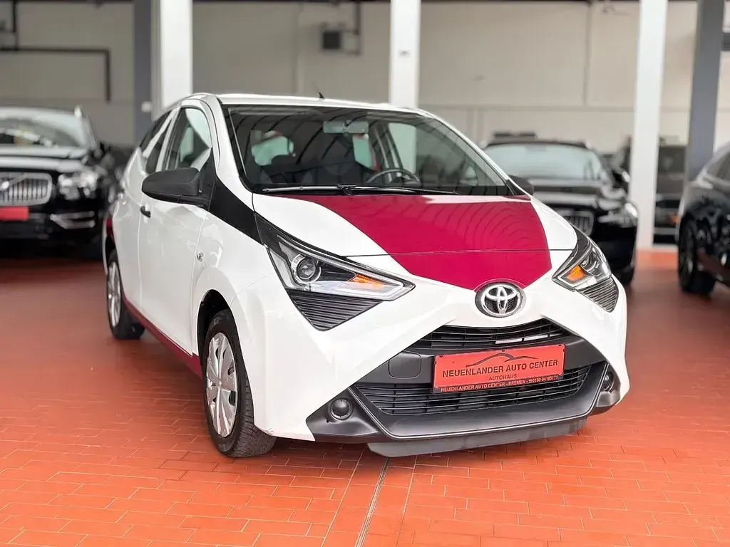Gebraucht Toyota Aygo 72 PS (52 kW) 2020 Weiß Kleinwagen