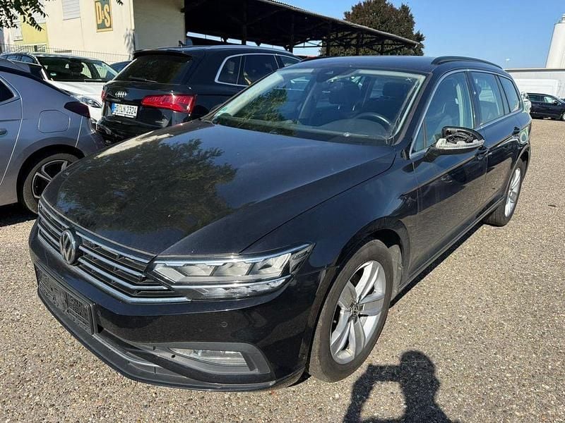 Schwarz Gebraucht 2019 VW Passat Business Limousine | 12.852 € (Guter Preis) - Bild 1/4