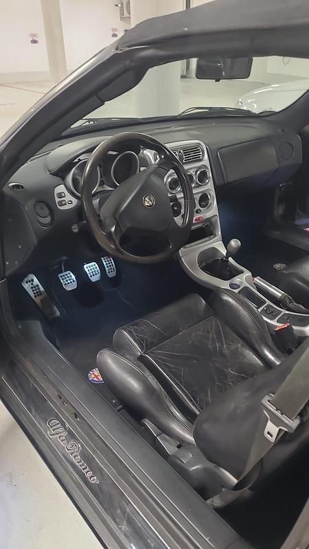 Gebraucht Alfa Romeo Spider 150 PS (110 kW) 1997 Schwarz Cabrio