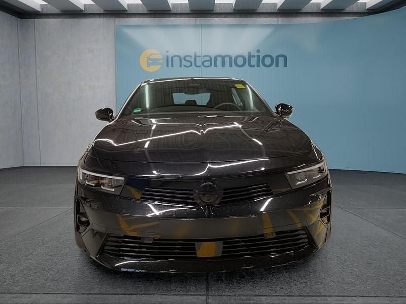 Gebraucht Opel Astra 131 PS (96 kW) 2025 Schwarz Limousine