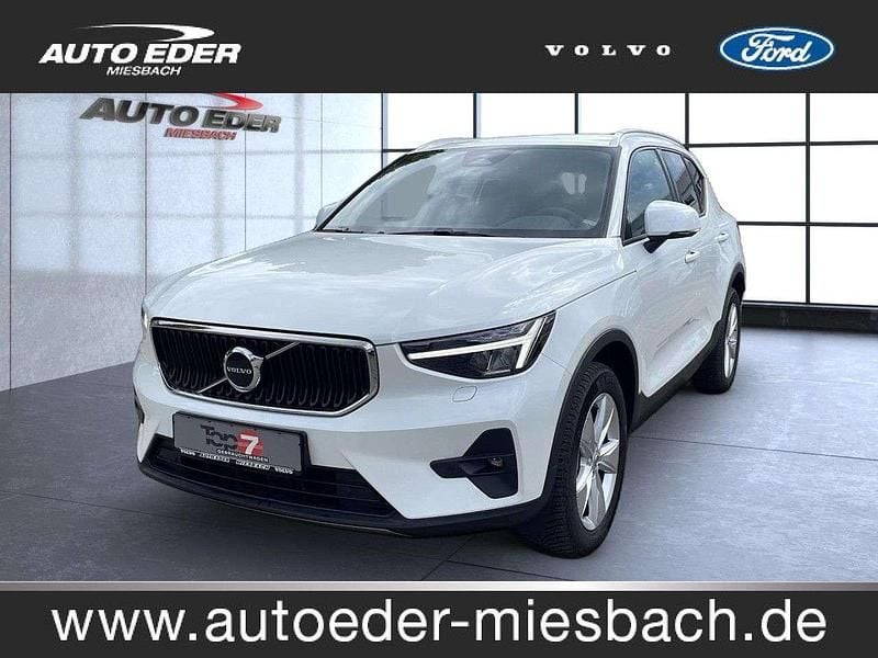 Weiss Gebraucht 2024 Volvo XC40 Core SUV | 33.690 € (Guter Preis) - Bild 1/4
