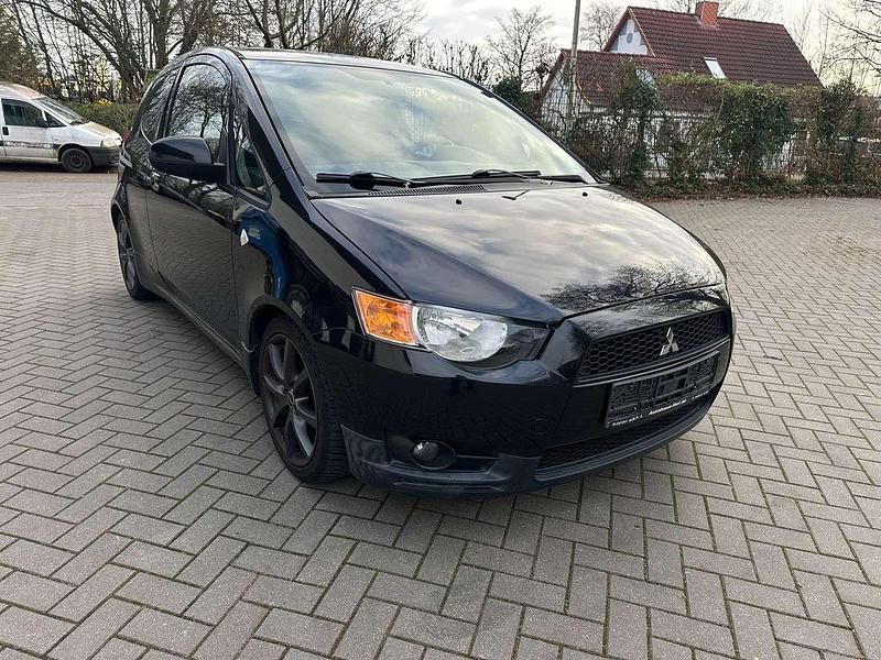 Gebraucht Mitsubishi Colt Motion 95 PS (69 kW) 2012 Astroschwarz (m) Kleinwagen