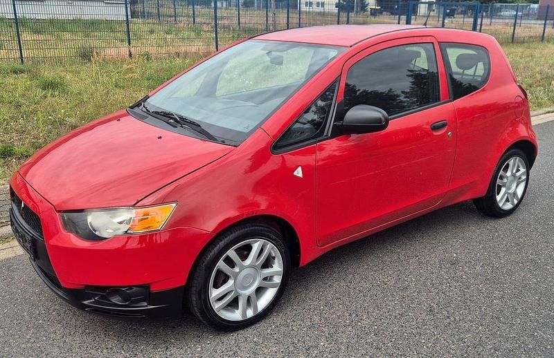 Rot Gebraucht 2009 Mitsubishi Colt Basis Kleinwagen | 1.750 € (Etwas zu teuer) - Bild 1/4