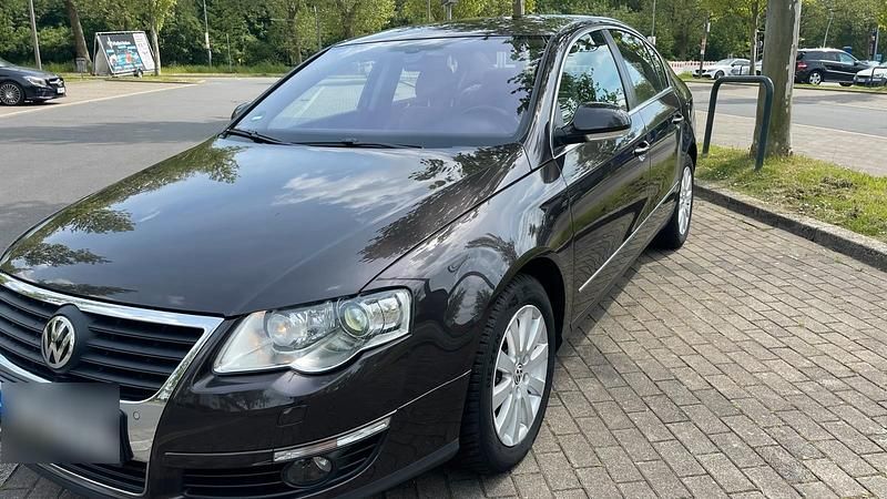 Gebraucht VW Passat 170 PS (125 kW) 2010 Braun Limousine