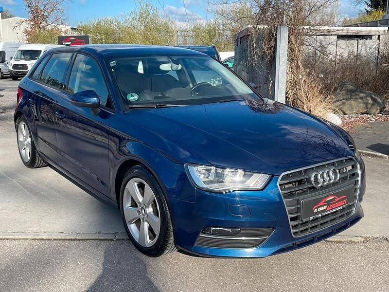 Gebraucht Audi A3 Ambition 110 PS (80 kW) 2015 Blau Limousine