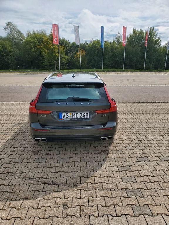 Gebraucht Volvo V60 150 PS (110 kW) 2020 Braun Kombi