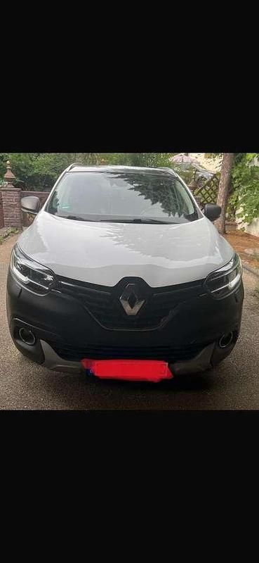 Weiß Gebraucht 2016 Renault Kadjar Experience SUV | 11.800 € (Fairer Preis) - Bild 1/4