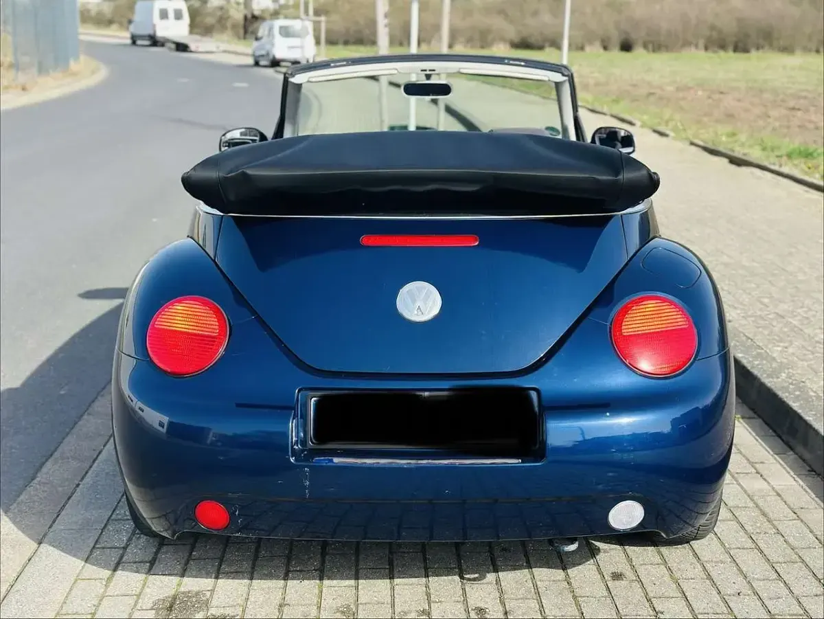 Gebraucht VW New Beetle Cabriolet 75 PS (55 kW) 2003 Blau Cabrio