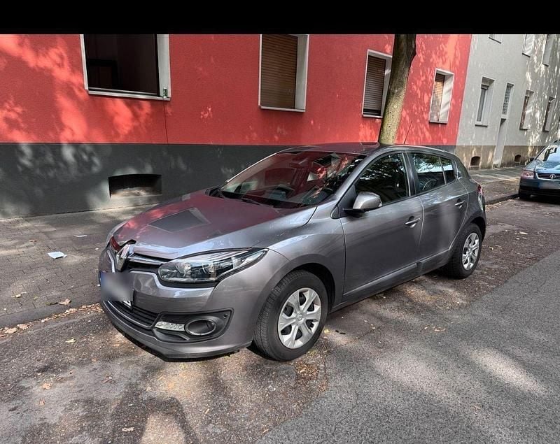 Gebraucht Renault Mégane III 116 PS (85 kW) 2014 Silber Kleinwagen