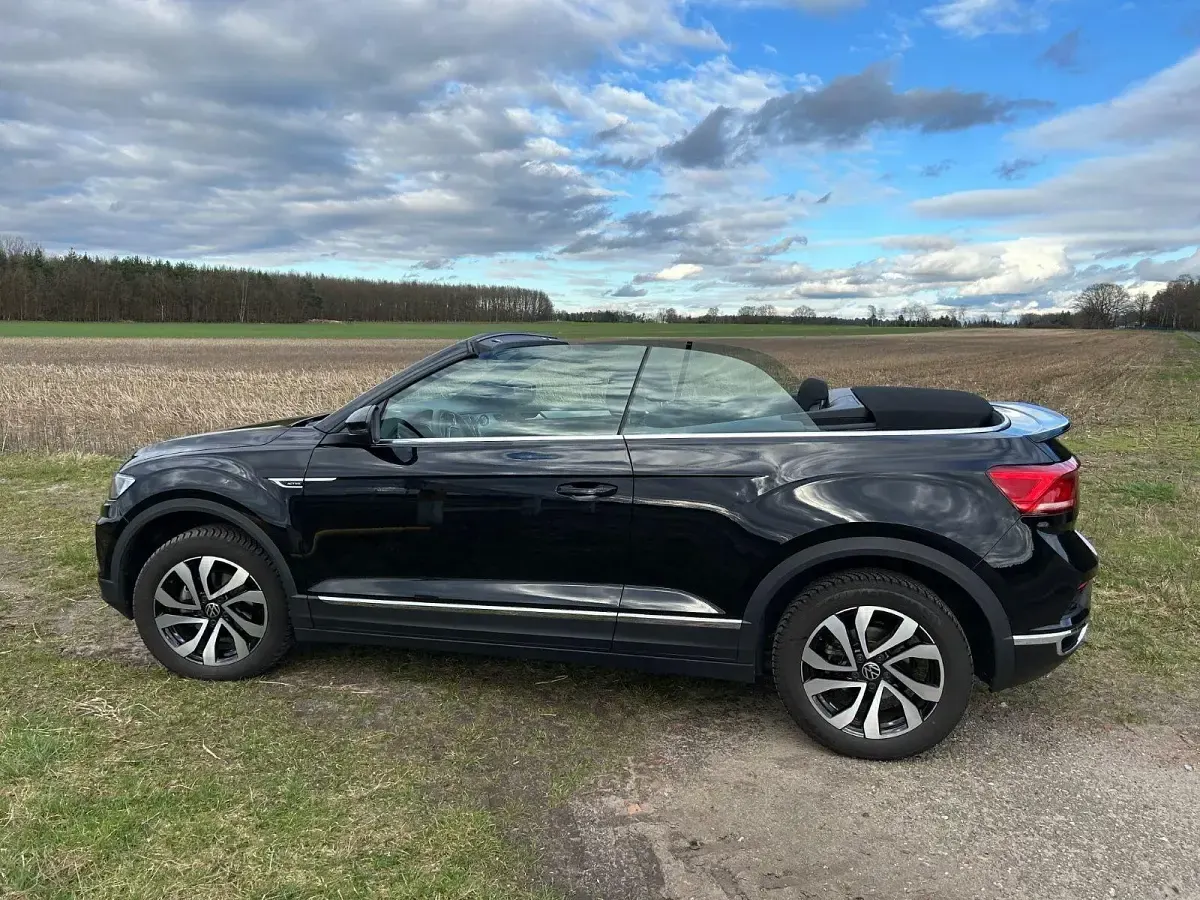 Gebraucht VW T-Roc Cabriolet Active 110 PS (80 kW) 2021 Schwarz Cabrio