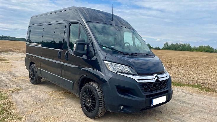 Schwarz Gebraucht 2020 Citroën Jumper Van / Kleinbus | 26.950 € - Bild 1/4