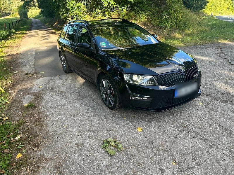 Schwarz Gebraucht 2014 Skoda Octavia Kombi | 9.000 € (Guter Preis) - Bild 1/4