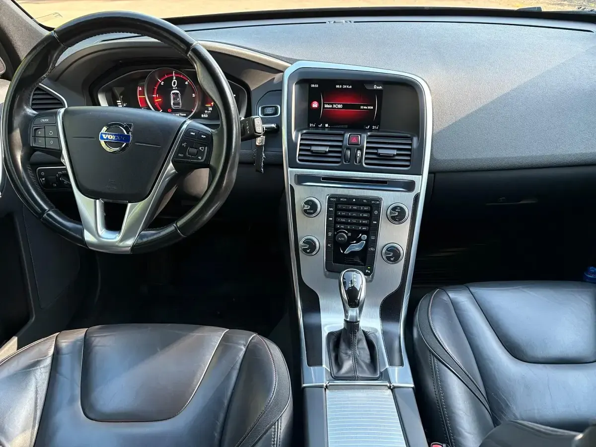 Gebraucht Volvo XC60 136 PS (100 kW) 2014 Schwarz SUV