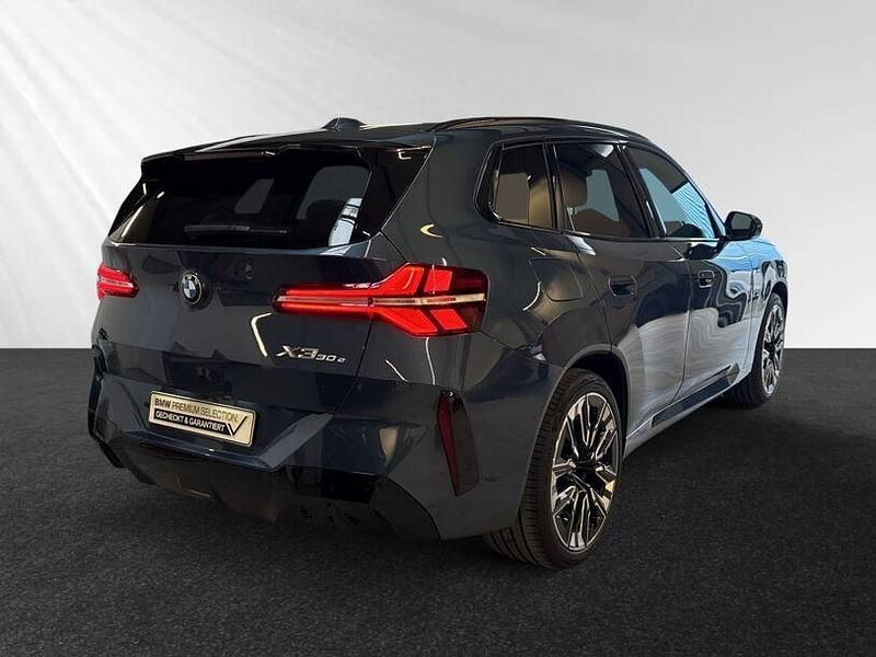 Neu BMW X3 M Sport 299 PS (219 kW) 2025 Arctic race blue metallic SUV