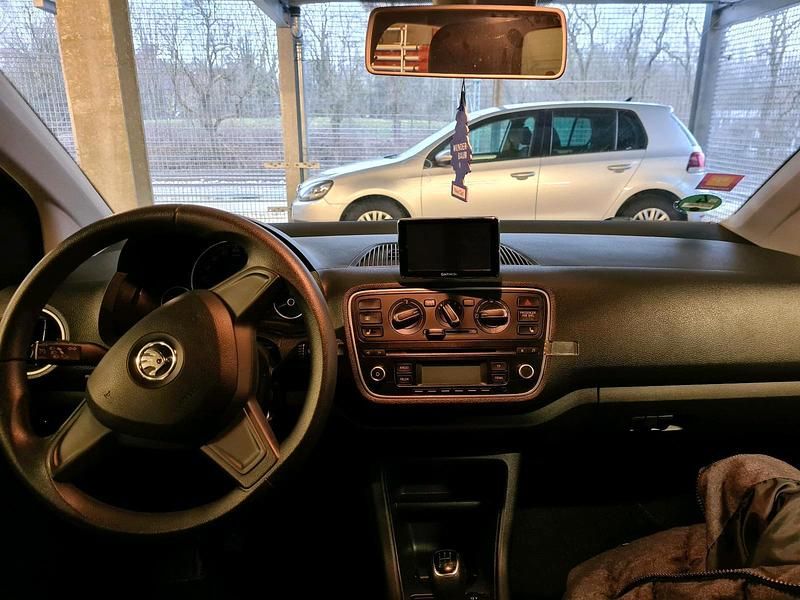 Gebraucht Skoda Citigo 60 PS (44 kW) 2014 Schwarz Kleinwagen