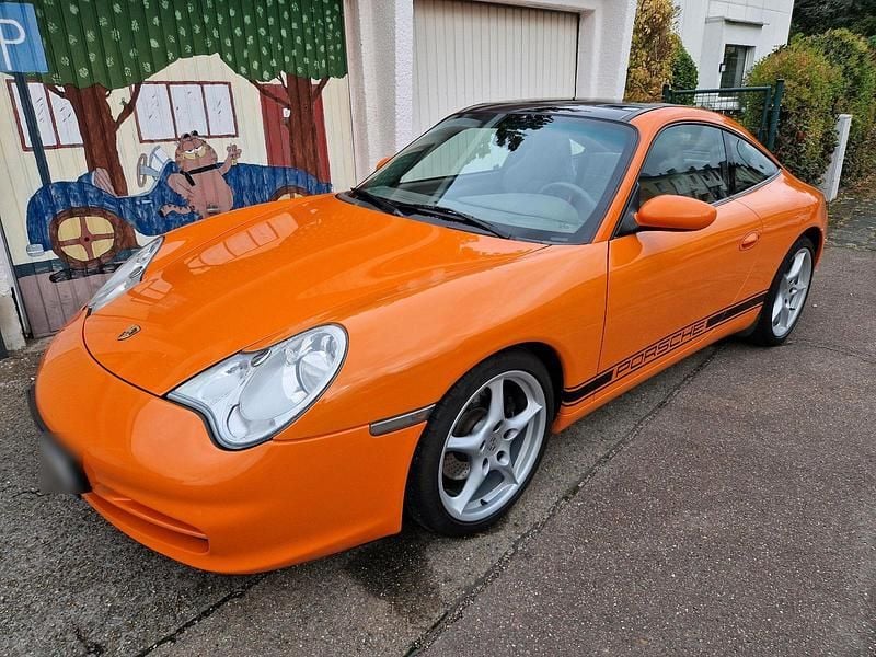 Second-hand Porsche 996 320 CP (235 kW) 2003 Portocaliu Coupe