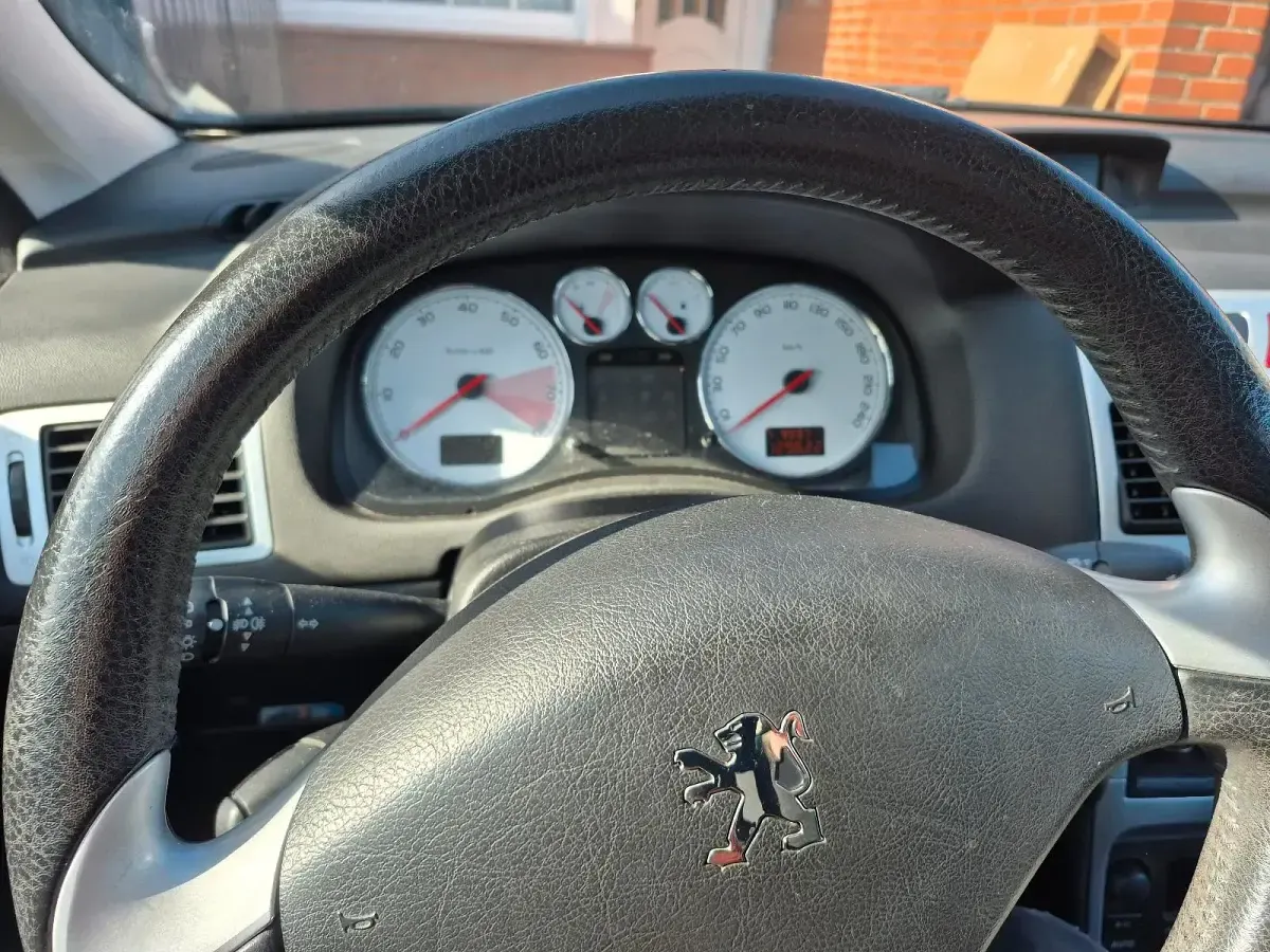 Gebraucht Peugeot 307 CC 140 PS (102 kW) 2007 Schwarz Cabrio