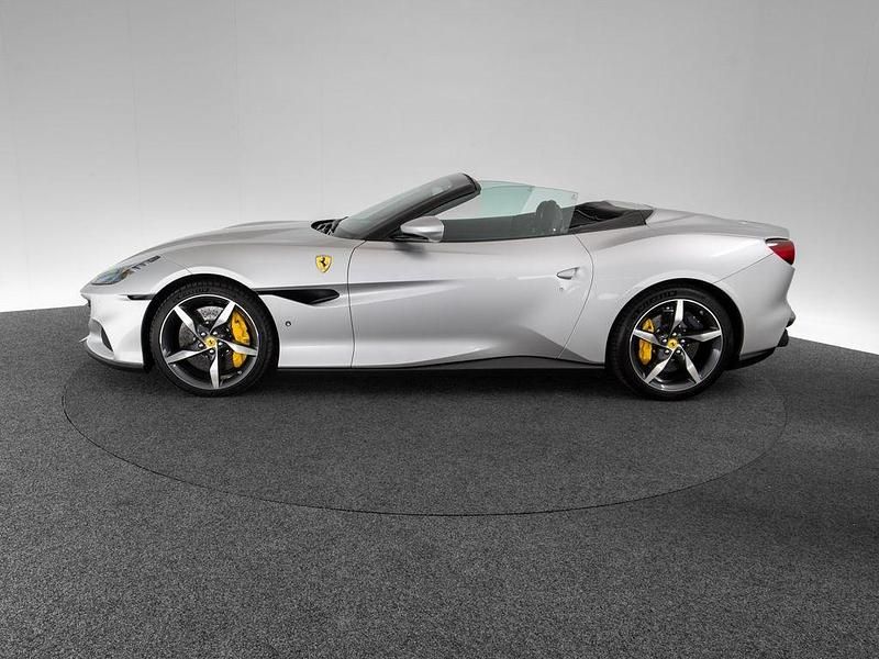 Gebraucht Ferrari Portofino 620 PS (456 kW) 2022 Argento nürburgring Cabrio