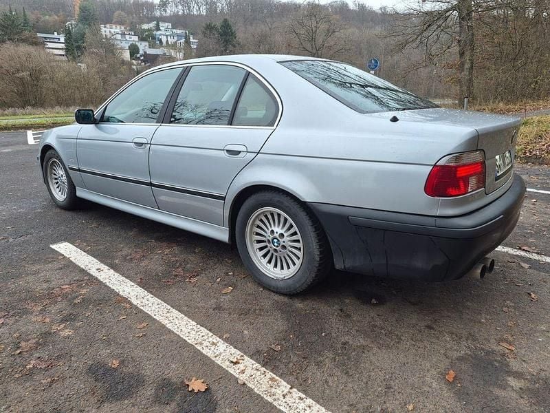Gebraucht BMW 520 M Sport 150 PS (110 kW) 1998 Silber Limousine