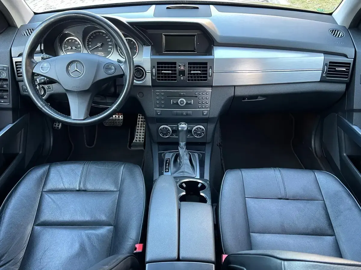 Gebraucht Mercedes GLK250 204 PS (150 kW) 2011 Schwarz SUV