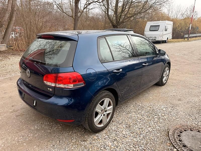Gebraucht VW Golf VI 122 PS (89 kW) 2009 Blau Kleinwagen