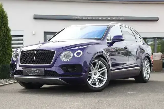 Begagnad Bentley Bentayga 435 HK (319 kW) 2017 Lila SUV