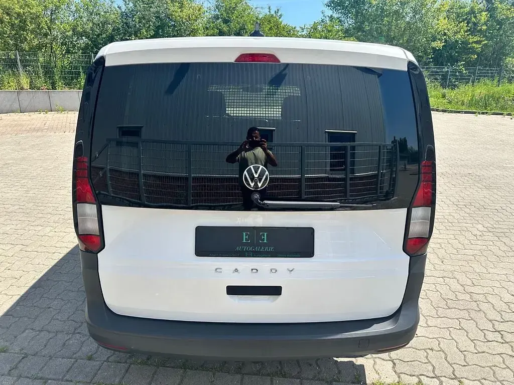 Gebraucht VW Caddy 122 PS (89 kW) 2023 Weiß Van / Kleinbus