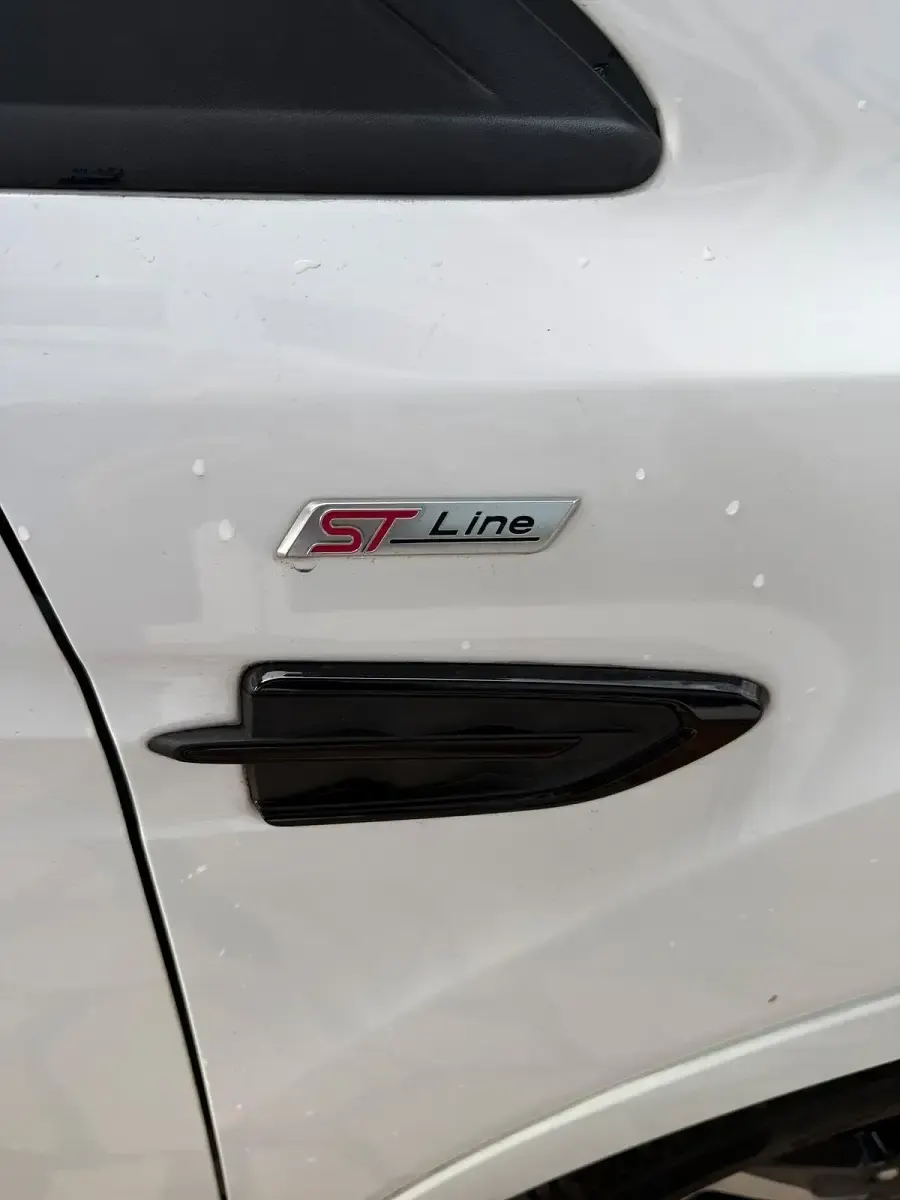 Gebraucht Ford Kuga ST-Line 150 PS (110 kW) 2017 Weiß SUV