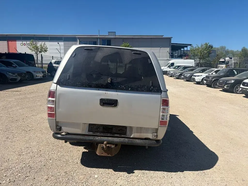 Używany Ford Ranger XL 143 KM (105 kW) 2011 Srebrny Pickup