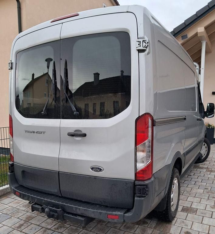 Gebraucht Ford Transit 155 PS (114 kW) 2016 Silber Van / Kleinbus
